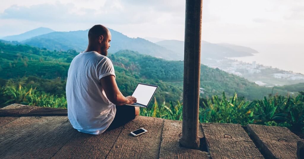 Advantages for Remote Workers and Digital Nomads